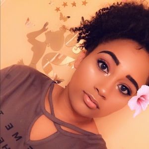 Meet your Posher, Darnisha